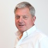 Simon Cleaver