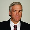 Robert Hallstrom