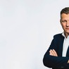 Simon Pearson
