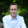 Tom Butler-Bowdon